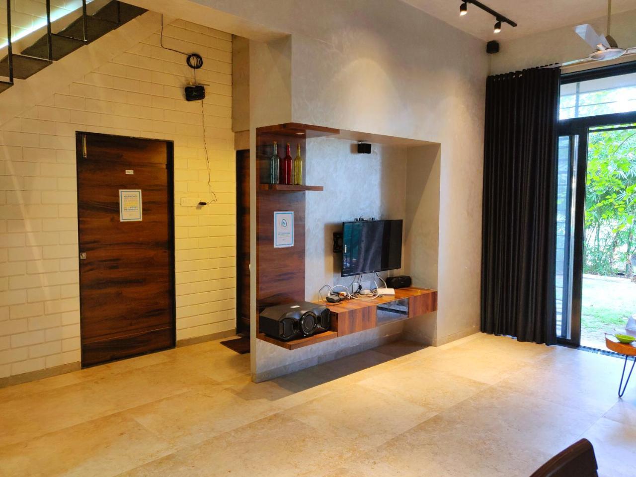 Cozy Stays - Tranquil Times Lonavala Exterior foto